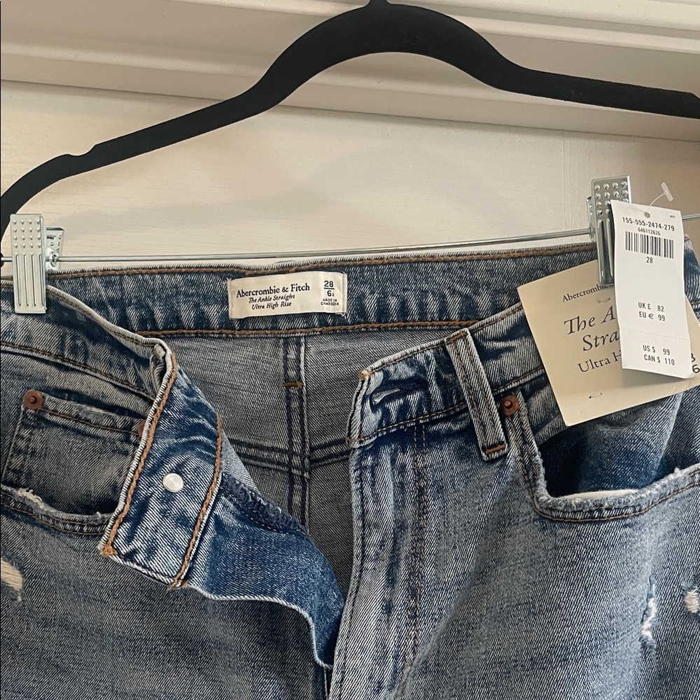 Abercrombie & Fitch Women's Distressed Denim Jeans